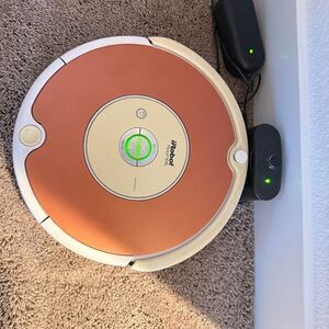 iRobot Roomba 531 Robot Vacuum Cleaner Orange Top